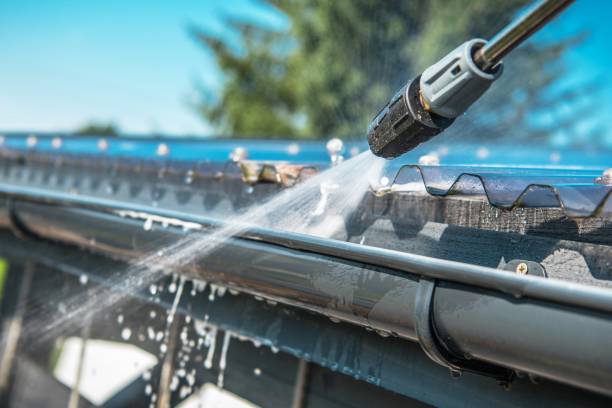 Why Choose Our Certified Pressure Washing Experts for Your Project Needs in Zilwaukee, MI?